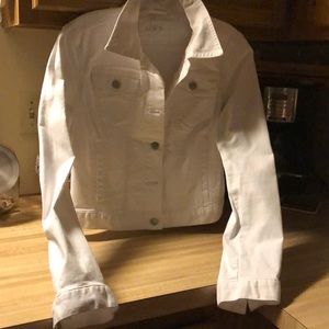 AT LOFT LONG SLEEVE WHITE DENIM JACKET 🌸